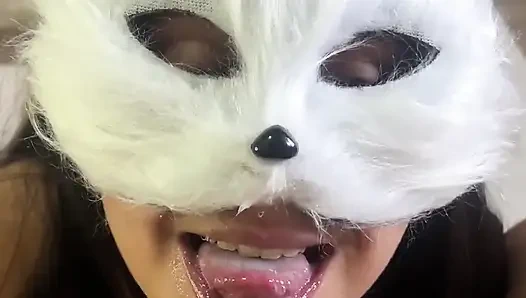 Сегодня я шаловливая кошечка, которая хочет молока