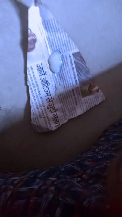 Mere land ko dekh ke bhabhi ne apni pussy ko ragda