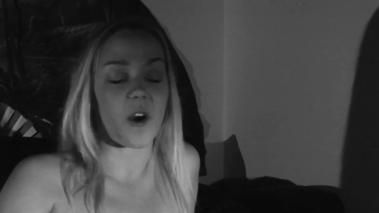 Blond piękno kontrolujące orgazm