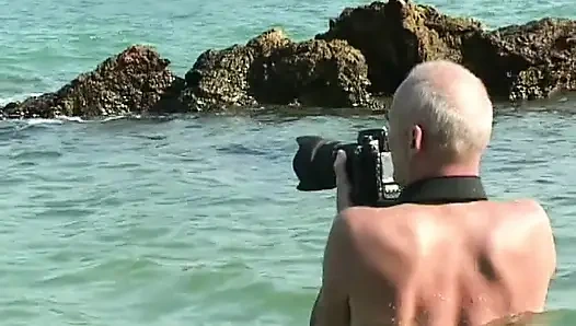 Kompilasi cewek hot Asia berpose 14