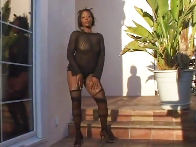 Ebony whore gets both her holes filled with black cock at same time in threesome