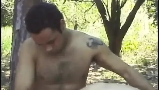 Two hot Latinas sucks their men's tools out in the forest
