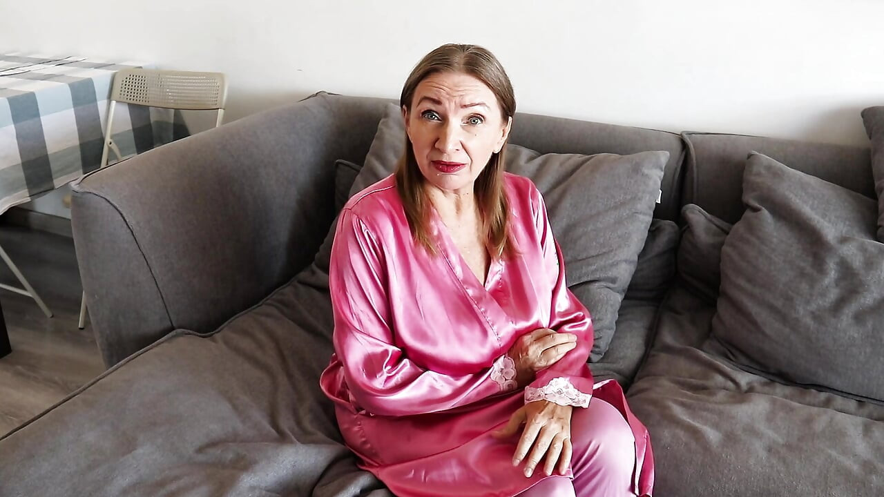 Catching My Busty Stepmom Watching Porn And Find Her Secret: Futanari