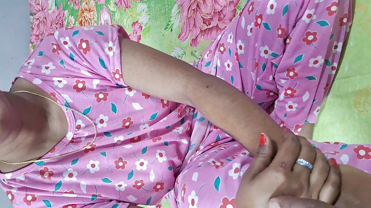 Video seks hot adik tiri dan saudara tiri, memek sempit gadis d vallage xvideo