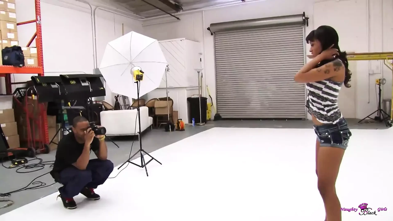 The Photo Session Takes a Turn When a Model Starts Sucking a Big Pipe