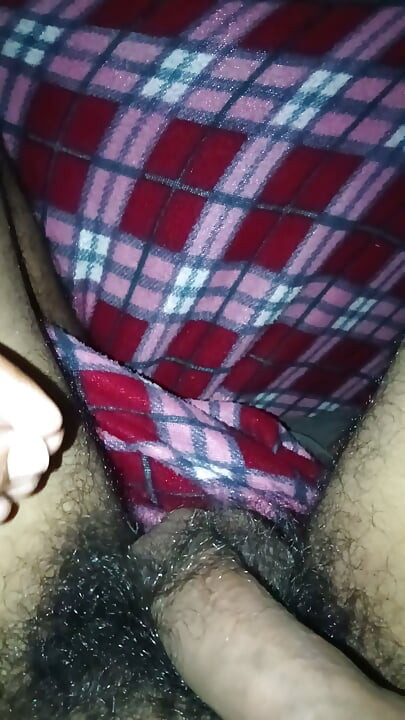 Hi guys I am in night please support meguys
