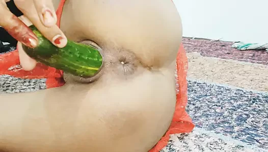 Sapna Kumari Indian Desi girls ne apni chut ki pyaas khira se bujhai