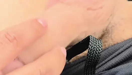 Araba sürerken yarağımla alay ediyor