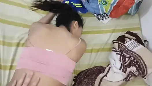 Kayınbiraderim beni böyle sikiyor