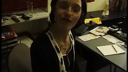 Spex brunette sucking cock and getting doggystyled in pov