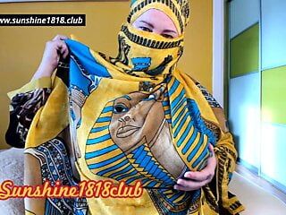 Арабская египетская шлюшка в хиджабе с большими сиськами перед камерой 10 24