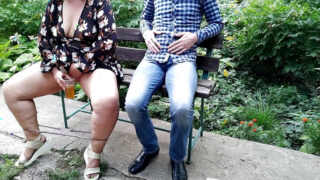 Dan perverznih užitaka. Sok od pičke tvoje maćehe.