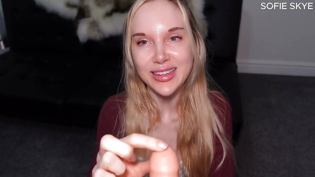 Ciuman mesum dan gosok memek untuk kontol kecil - sph denial cuck - sofie skye