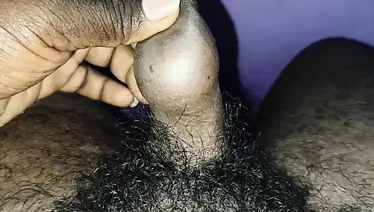 Tamil oğlan elle muamele