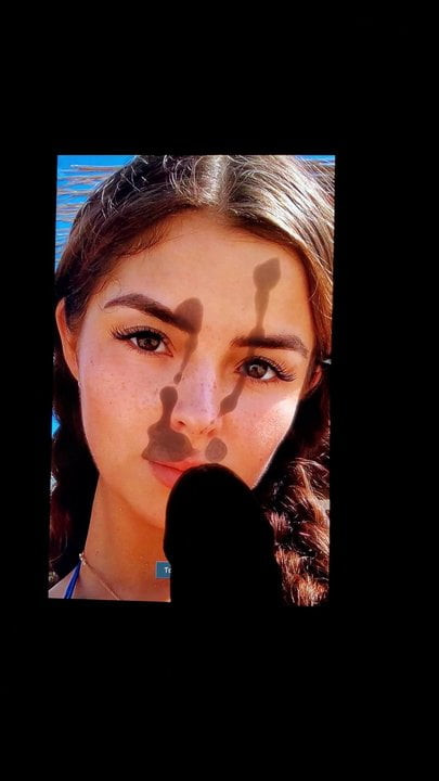 Cumtribute Demirosemawby