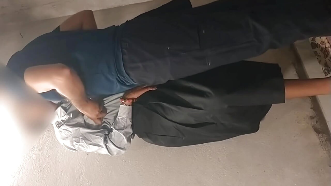Step brother caught his step sister alone and take advantage.teenager enters her stepbrother's room to have sex after school