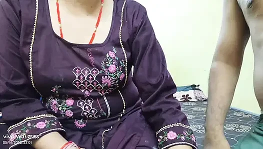 Train mai new bhabhi ko pataya and ghar lejar choda