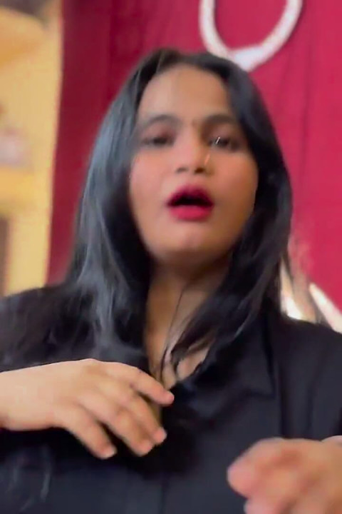 Delivery Boy Delivered More Than Just Food to Beautiful Madam at Home
