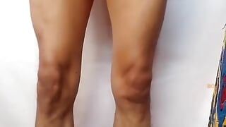 Oral seks büyük zenci yarağı Hintli adam ayakta sikişiyor