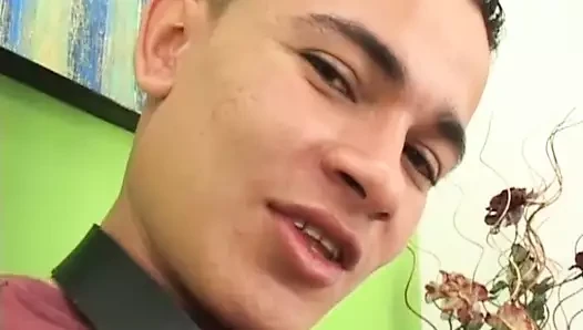 Saúl porn video – Latino Saul Jacking His Big Uncut Cock