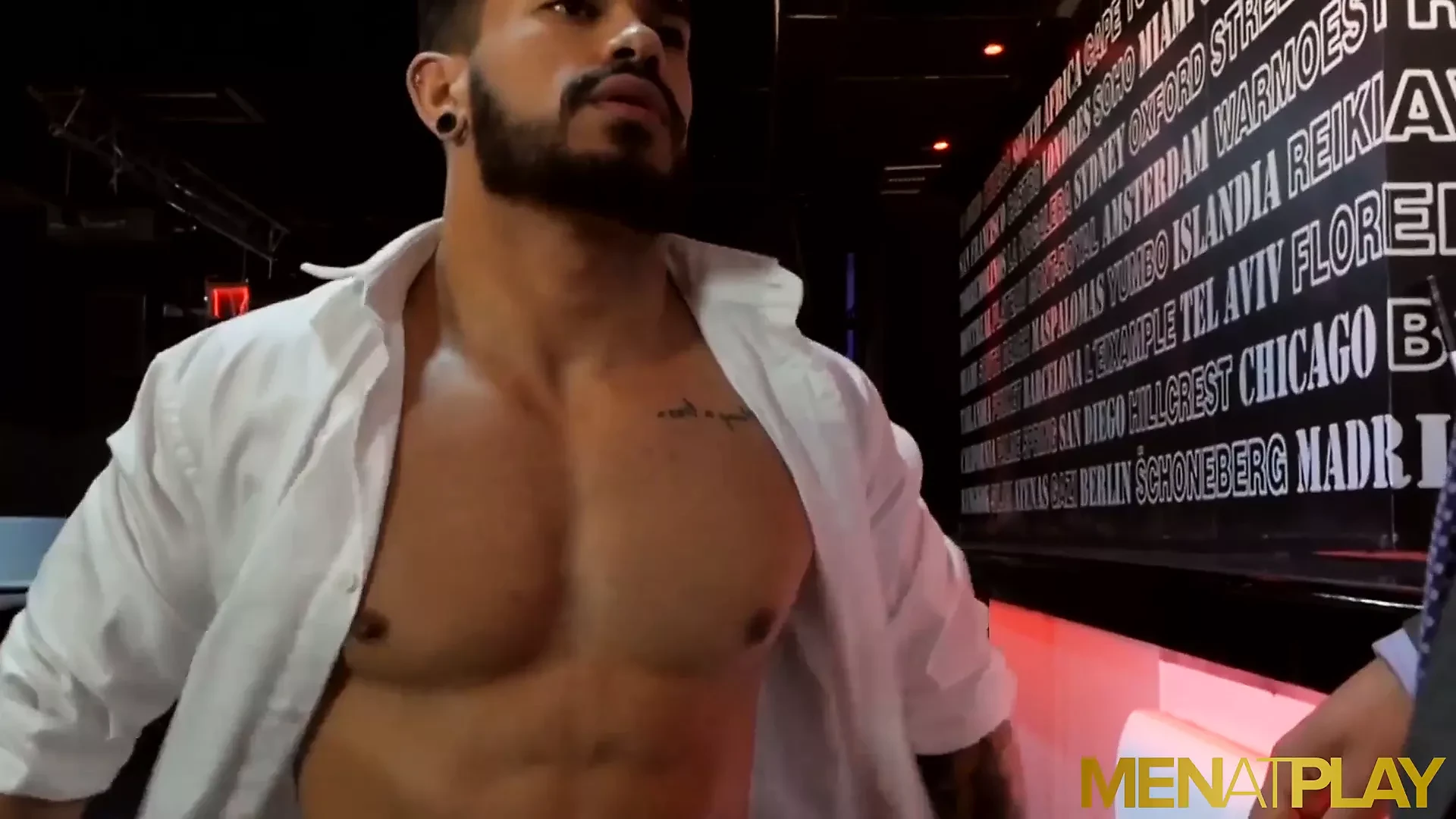 MENATPLAY Suited Hector De Silva Anal Breeds Pietro Duarte