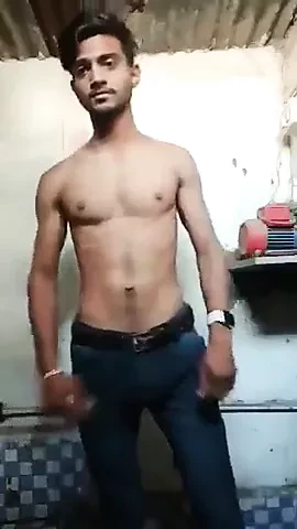 Indian Stud stripping off and jerking for a video call