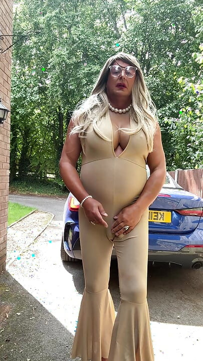 Sexy Crossdresser kellycd2022 in gold stretchy catsuit and heels