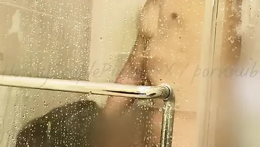 Pinay Babe Got Passionate Shower Sex with the Boss