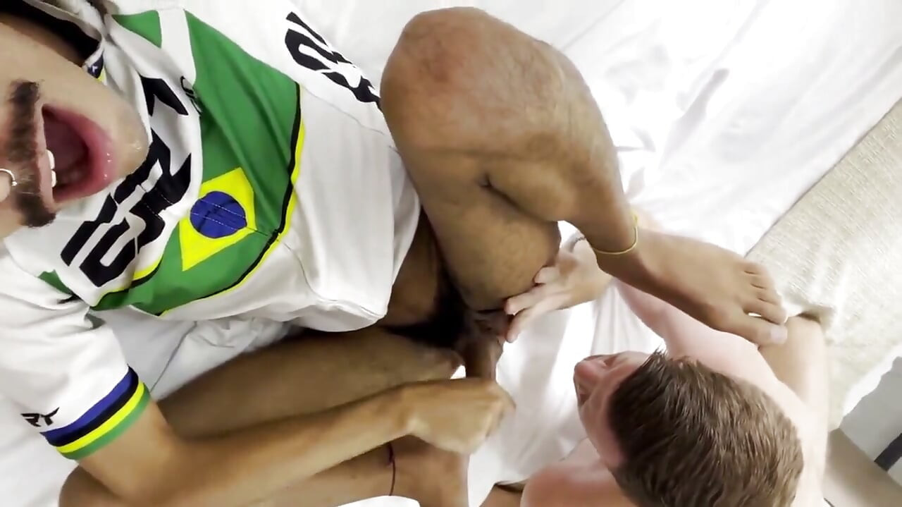 Brazilian Whore Likes French with Big Cock Indeed