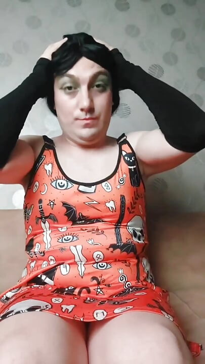 Femboy cantik berpakaian halloween yang imut