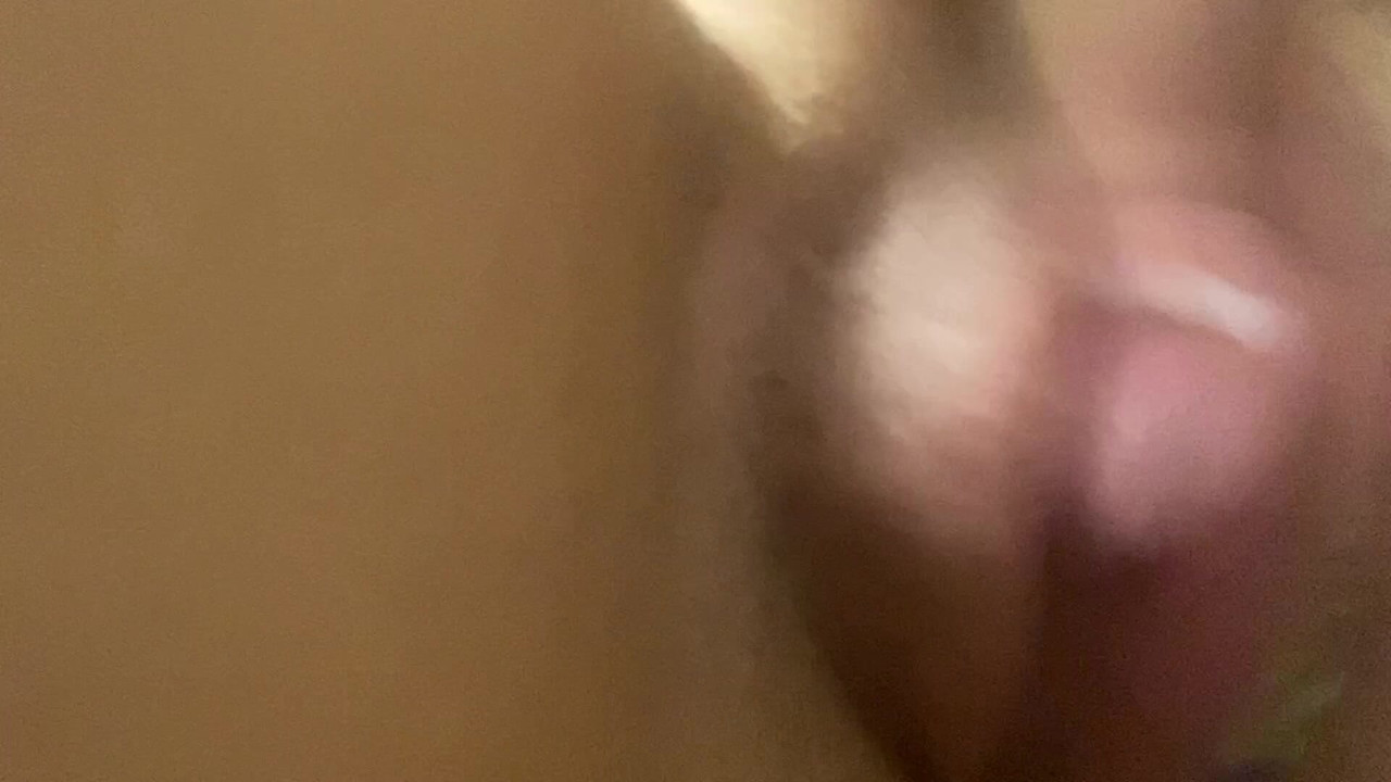 Rubbing clit fast