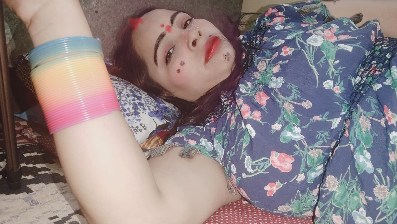 Tashan tichar larki ki vayaral ememes lik