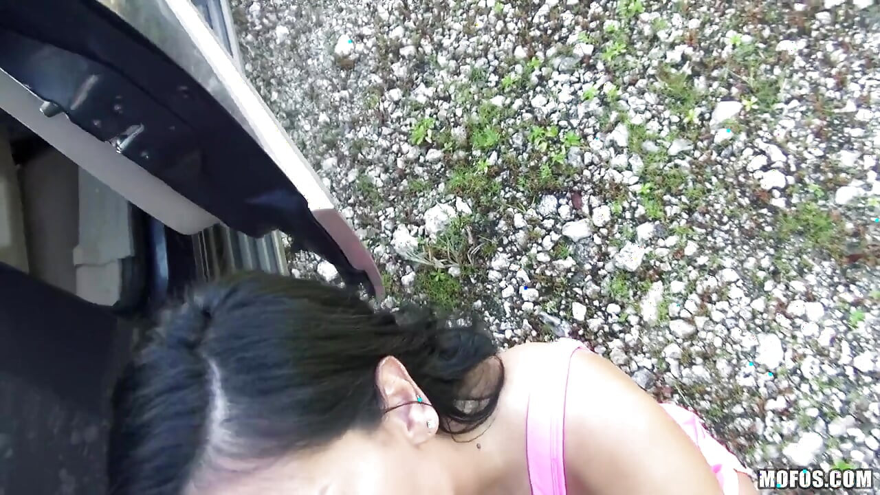 Stranded Teens - Road Head From a Stranded Latina Nadia Capri