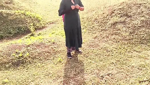 Indische tante sunisha bhabhi von dorfjungen hart gefickt