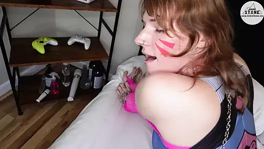 Η νέα τρανς στάρλετ Zaira τρώει σε dva cosplay στο πρώτο sextape