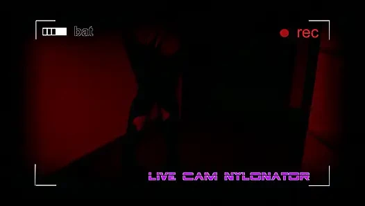 Горячий Трах В Нейлоне Со Страпоном Перед Живой Камерой