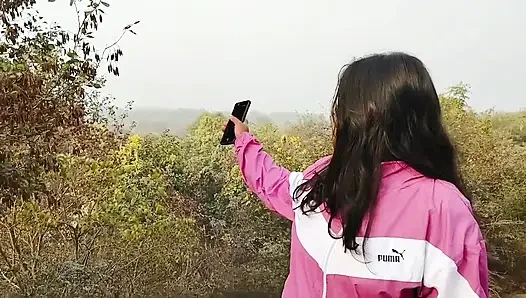 Outdor video.I met a girl in an auto and took her home to work at a beauty parlor and fucked her.