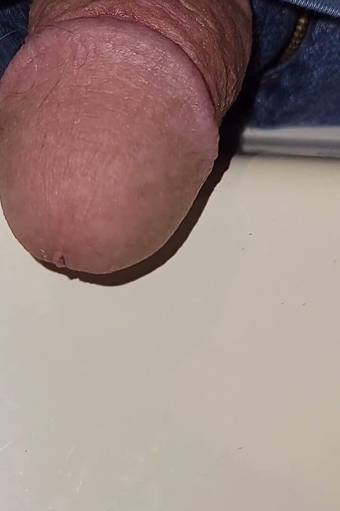I Love It When You Watch Me Take a Piss
