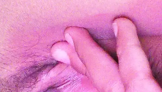 Красивая в помещении