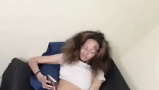 Cutie Going Live