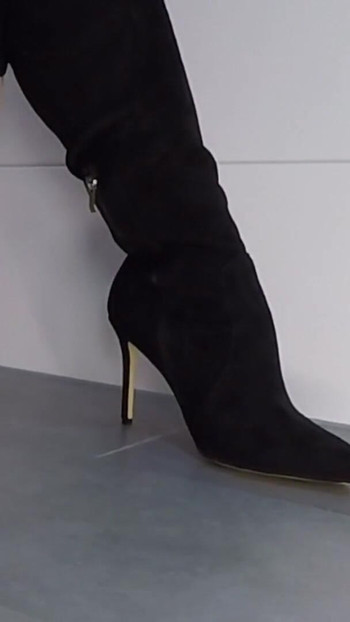 Zapanjujući trenutak iz "Crossdresser u visokim potpeticama hands-free orgazam prostate, svršavanje"