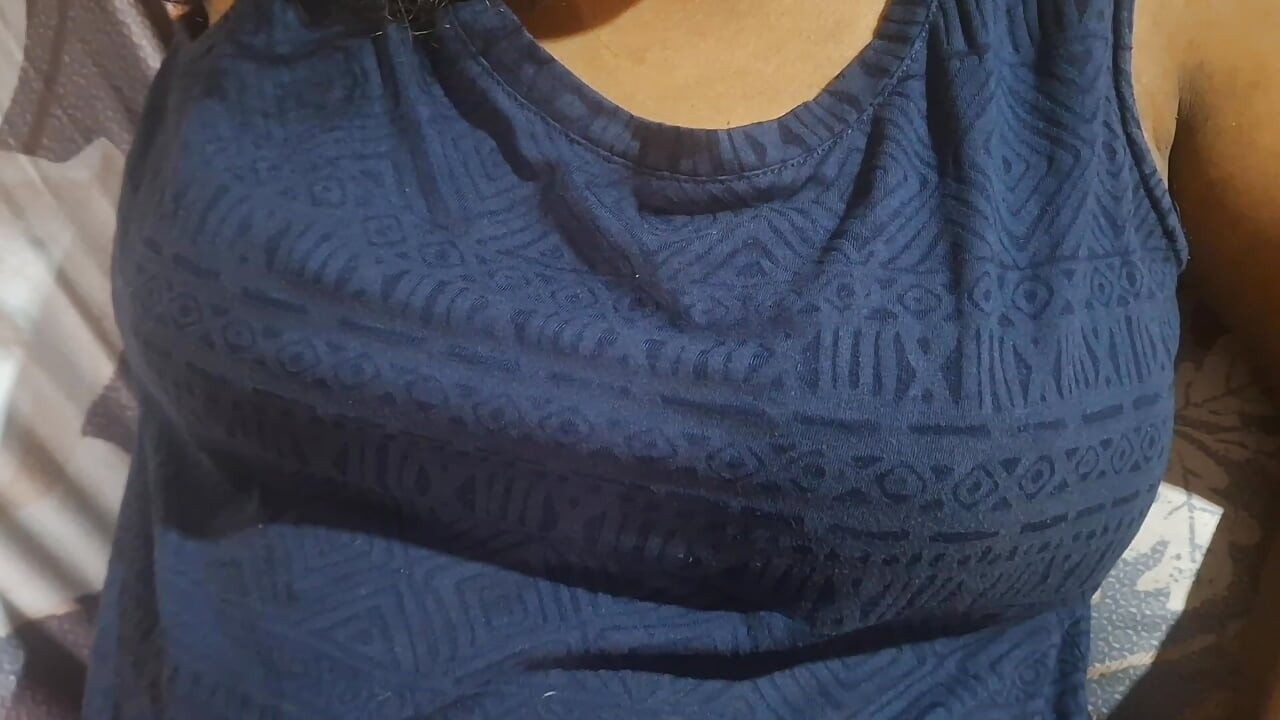 Igazi ázsiai MILF házi valódi videó