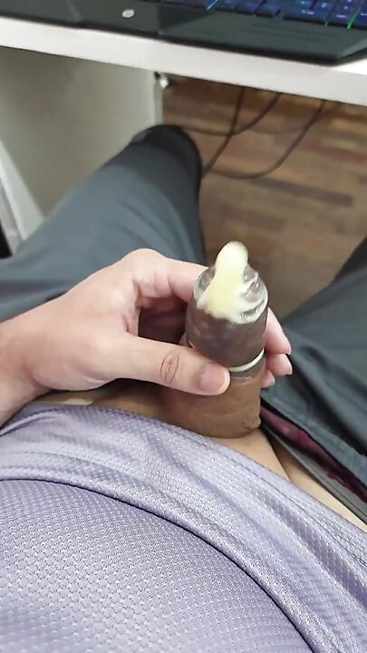 Kondom pun sperme