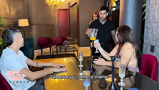 Schwiegermutter hat sex mit ihrem schwiegersohn bei einem familienessen - Savannah Watson