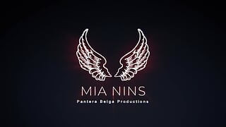 Mia's Shortz: Boss Fucks Latina During Sollicitation Jobinterview