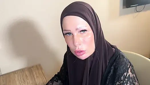 Ramazan ayında kocamın dikkatini dağıtıyor