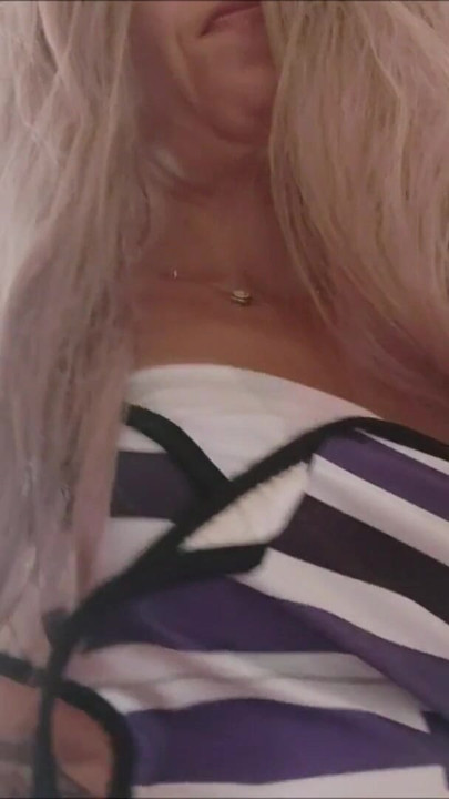 Fabulous tits, you won't be able to resist | Clip 1