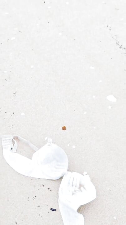 해변 데이트의 첫날