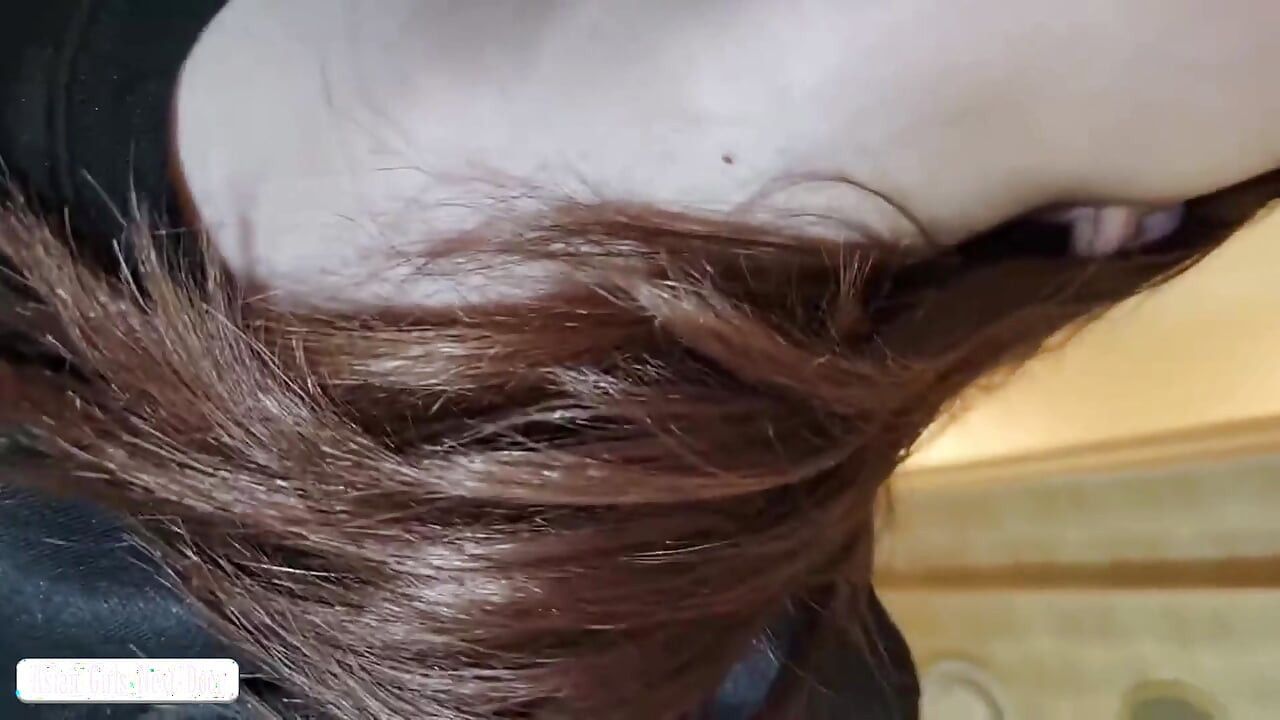 Raw Creampie Footage com uma beleza casada de pele clara com um corpo fino e curvas perfeitas