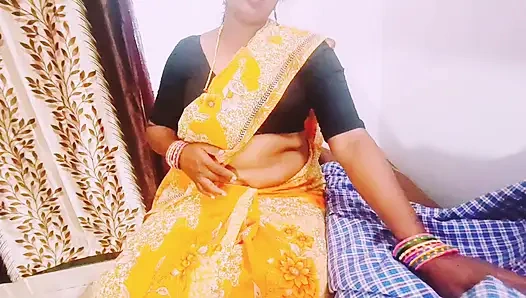 Индийская мачеха Сари и пасынок хардкорно трахают грязные разговоры Телугу.